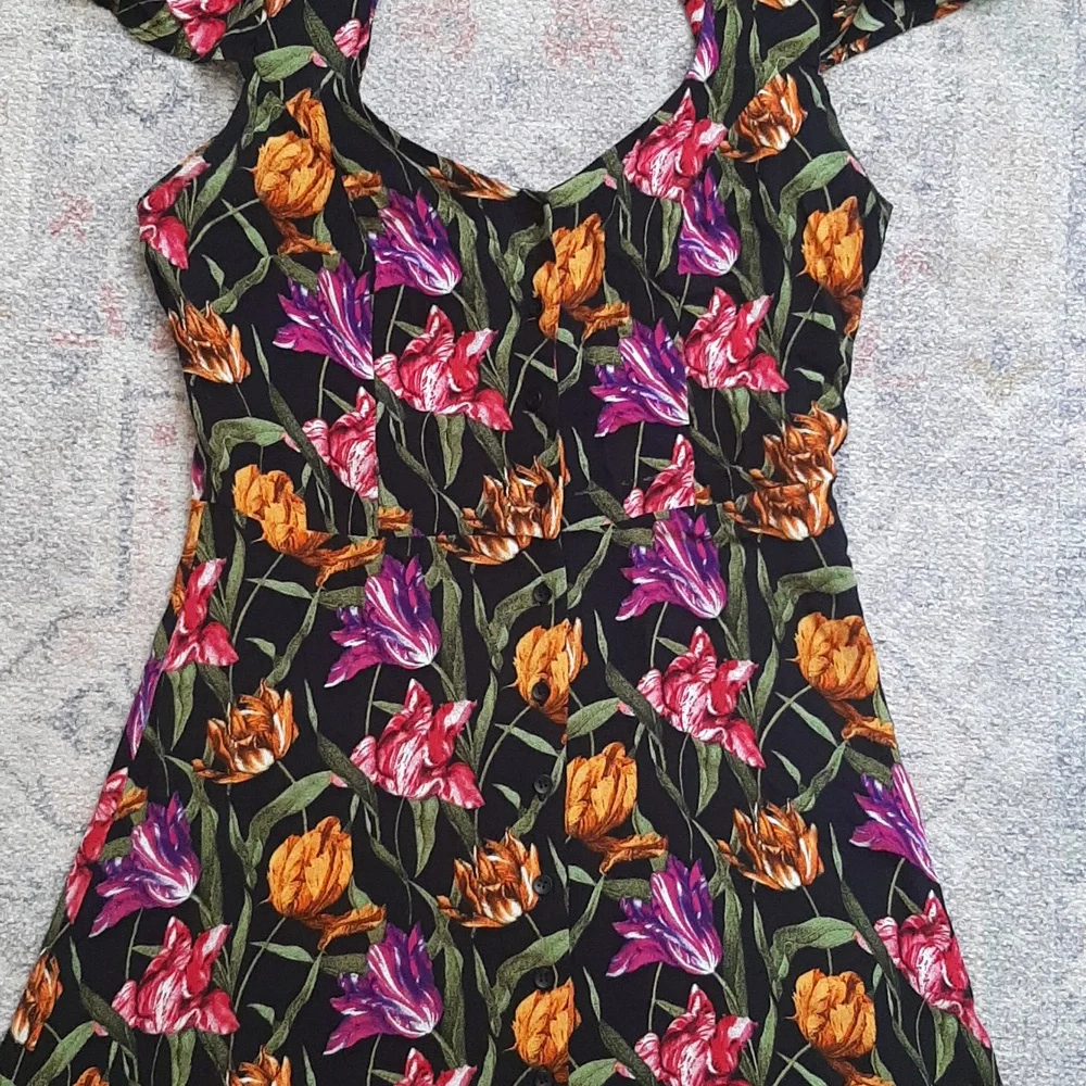 Topshop tulip 🌷 print cut out dress size 6 in ladies - Picture 5 of 13